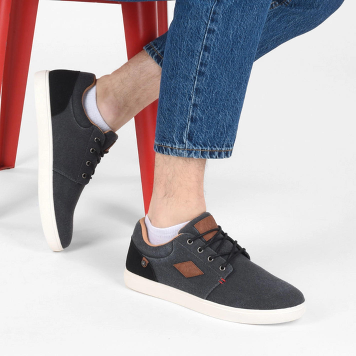 Baskets NOIR LEE COOPER