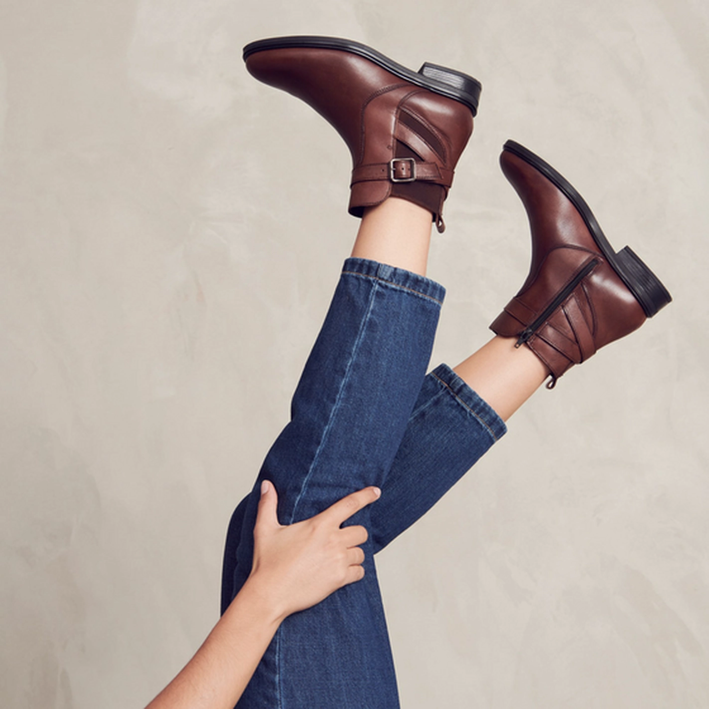 Ankle boots COGNAC MEGIS ELEGANT