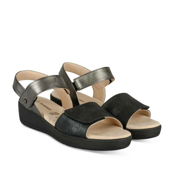 Sandals BLACK ISOTONER