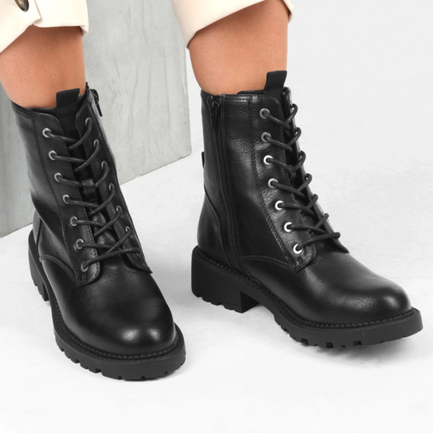 Ankle boots BLACK PHILOV