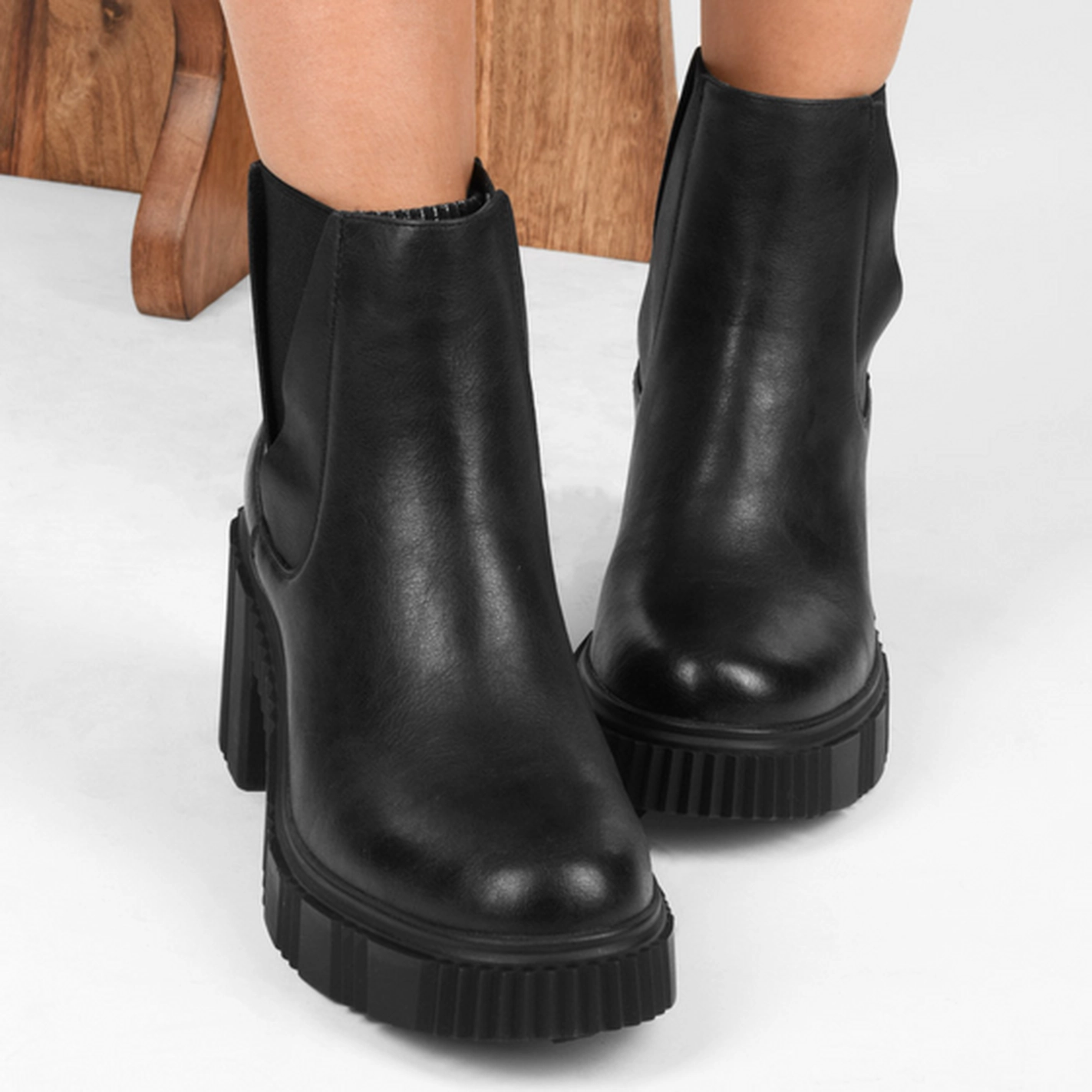 Ankle boots BLACK SAN MARINA