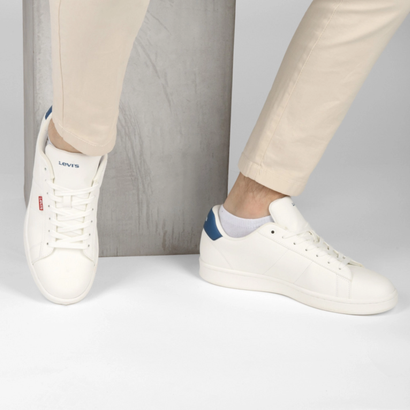 Baskets BLANC LEVIS