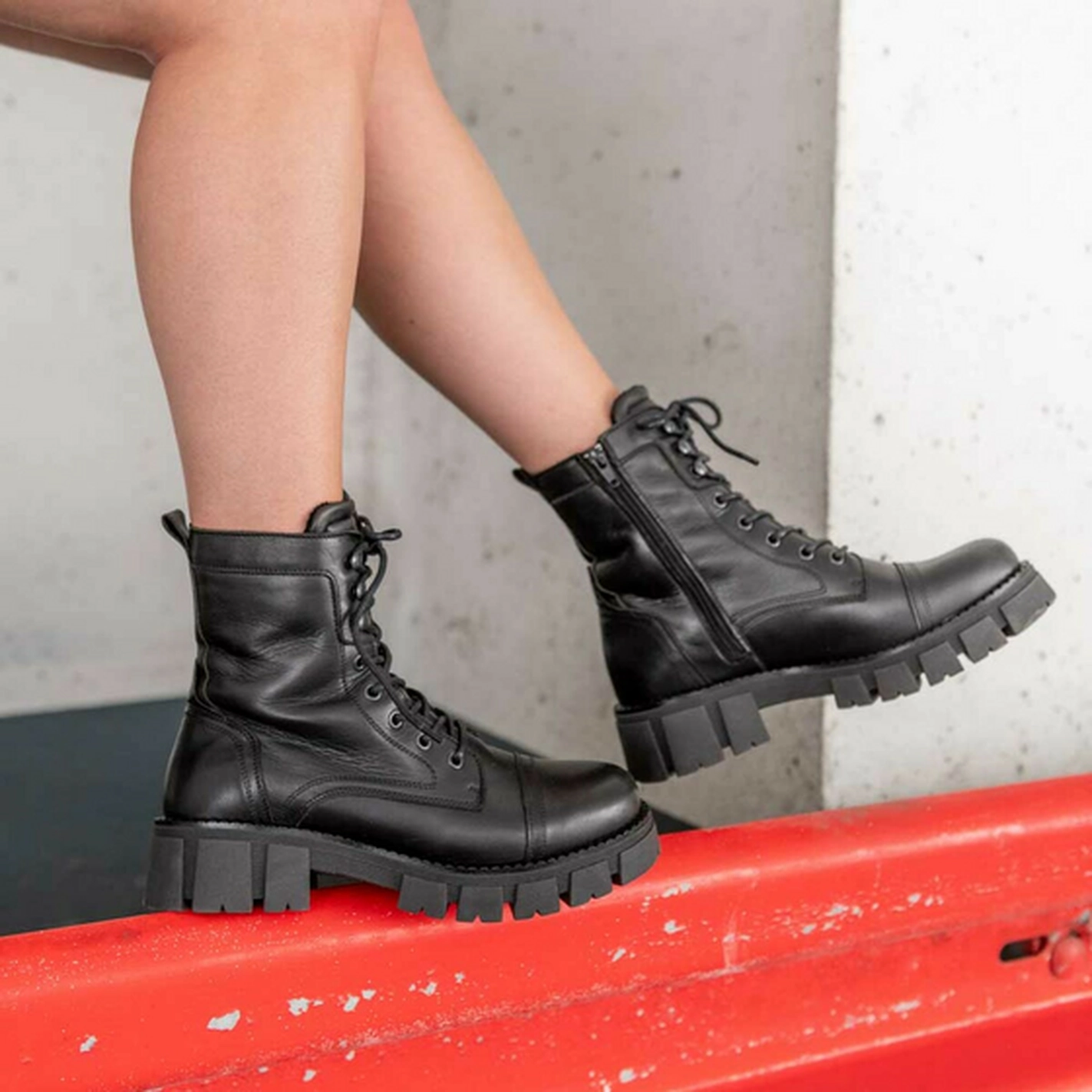 Ankle boots BLACK SINEQUANONE