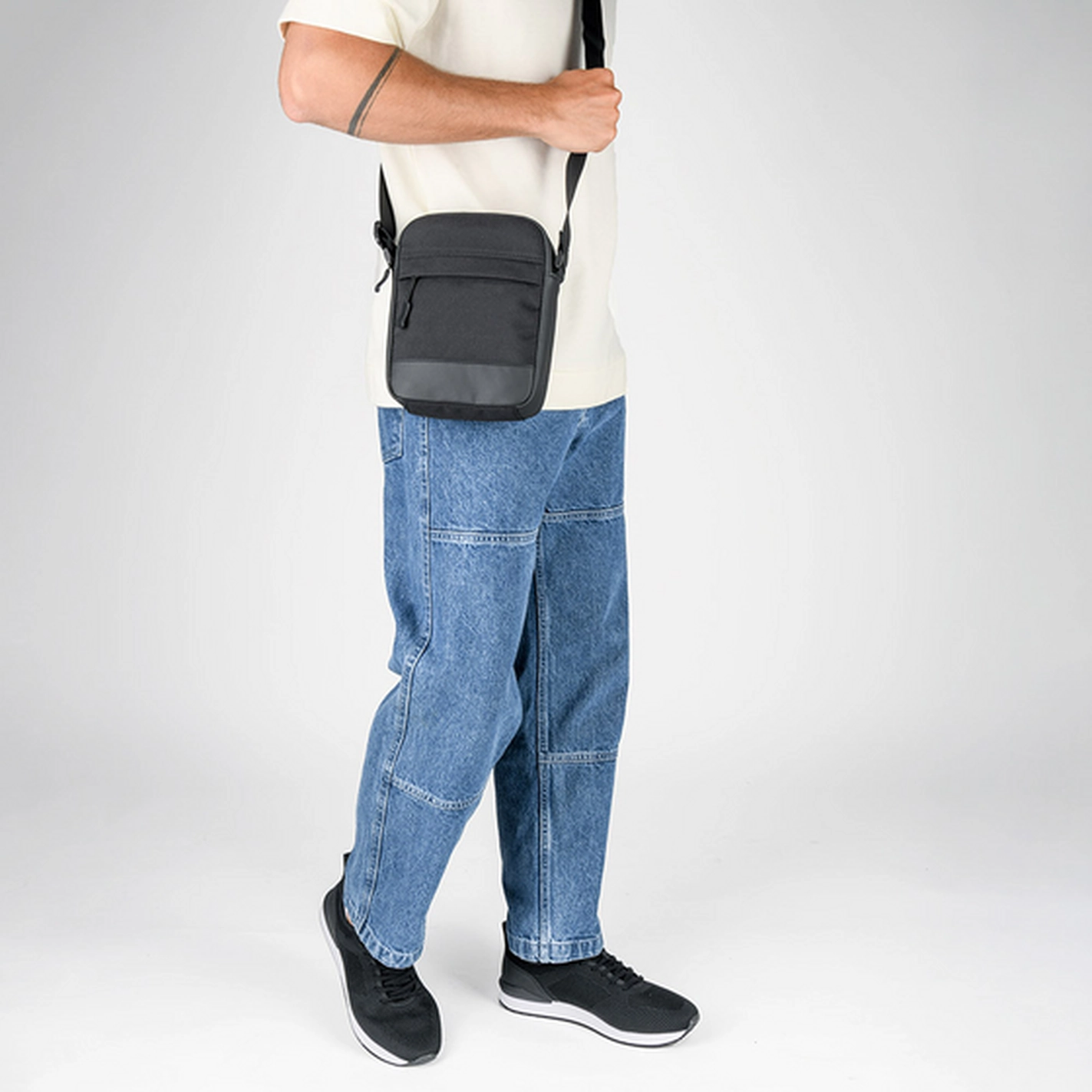 Shoulder bag BLACK FREECODER