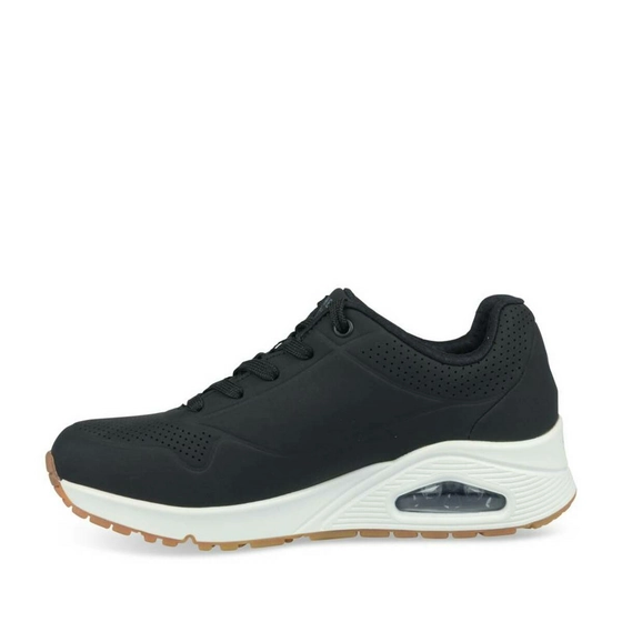 Baskets NOIR SKECHERS Uno Stand On Air