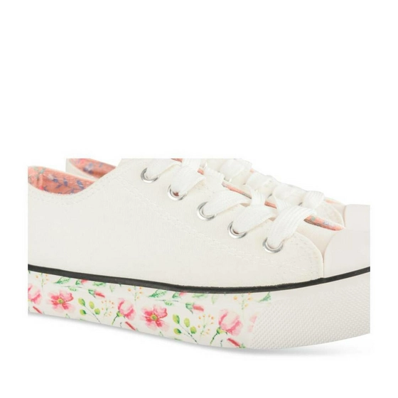 Sneakers WHITE LOVELY SKULL