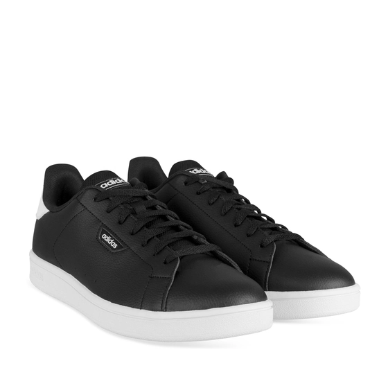 Baskets NOIR ADIDAS URBAN COURT