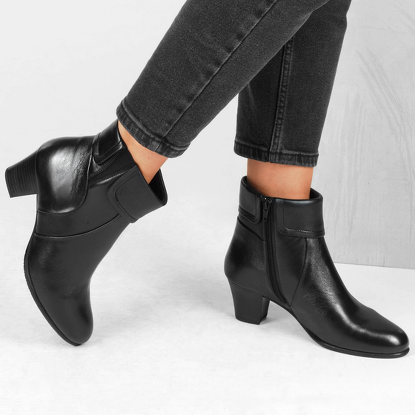 Bottines NOIR MEGIS ELEGANT