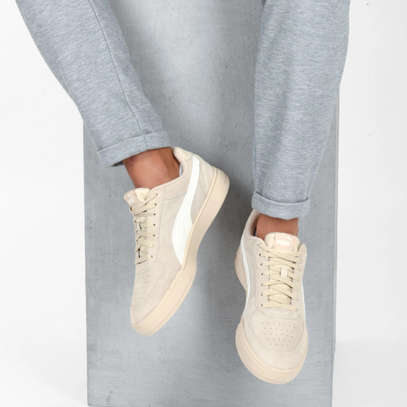 Baskets BEIGE PUMA Caven