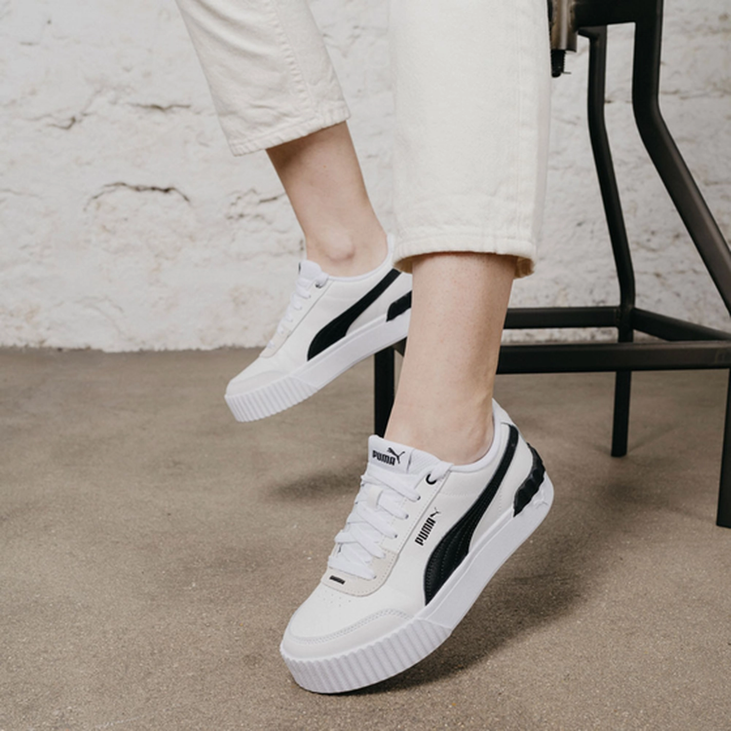 Baskets BLANC PUMA Carina Lift