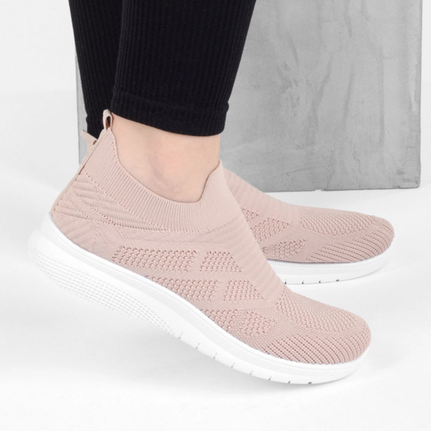 Sneakers ROZE UNYK