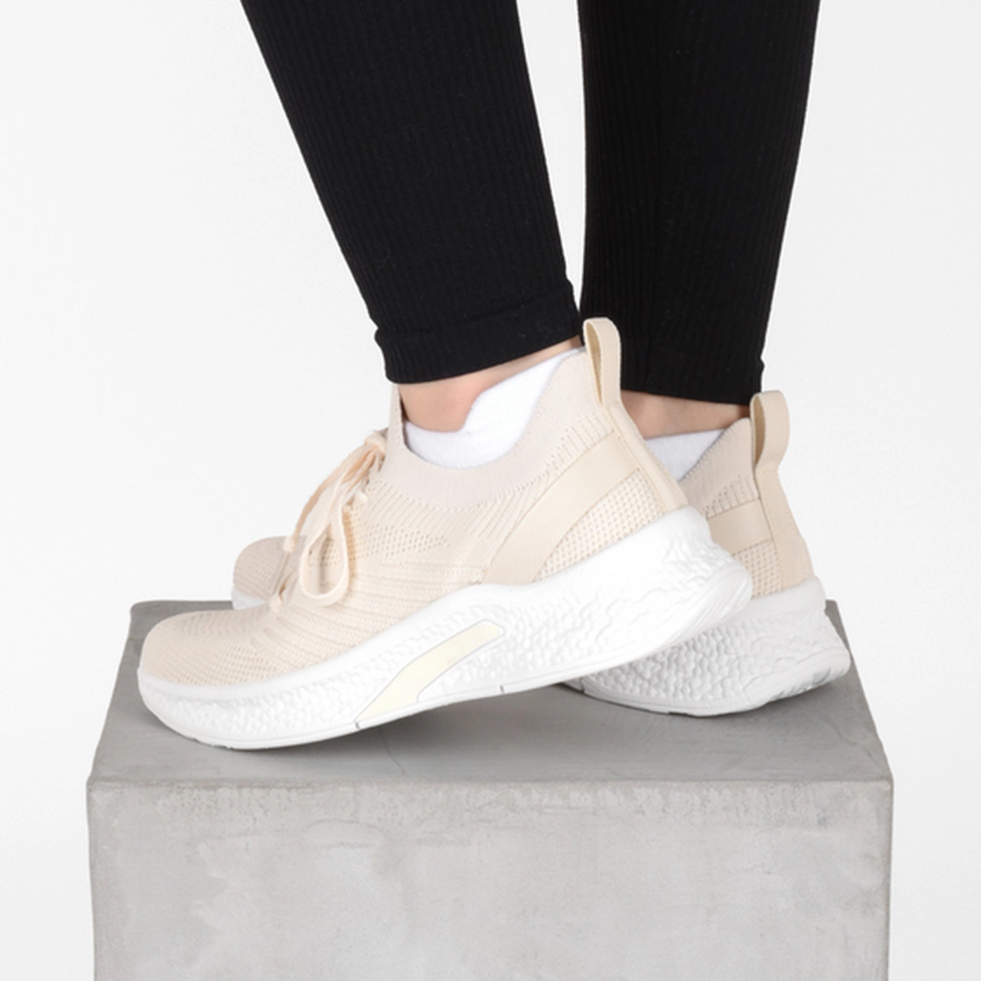 Baskets BEIGE UNYK